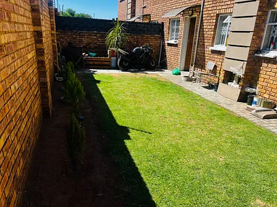 3 Bedroom Apartment For Sale in Brakpan - kYG4.webp