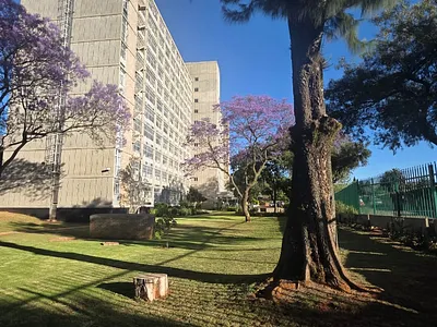 3 Bedroom Apartment For Sale in Bedfordview - 9yHq.webp