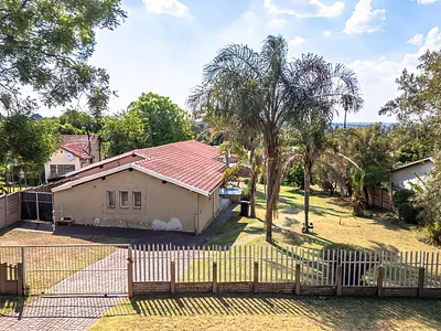 3 Bedroom House For Sale in Kempton Park - qjW7.webp