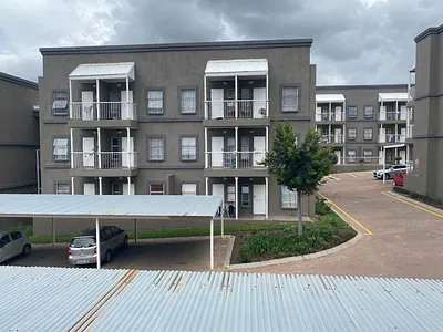 1 Bedroom Apartment To Rent in Sandton - tbzj.webp