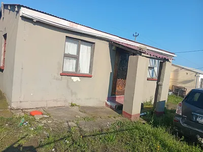 2 Bedroom House For Sale in East London - img