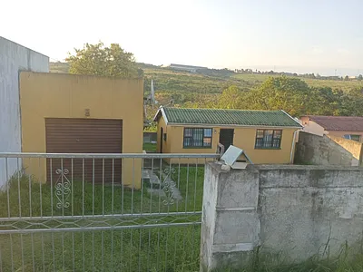 2 Bedroom House For Sale in East London - img