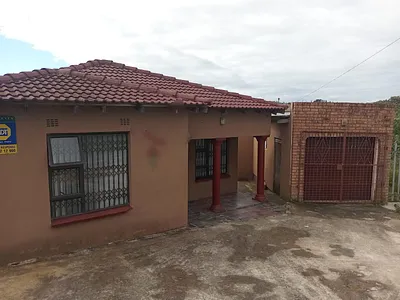 3 Bedroom House For Sale in East London - img
