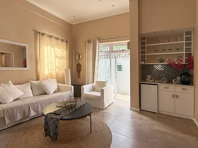 2 Bedroom House To Rent in Cape Town - Jslo.webp
