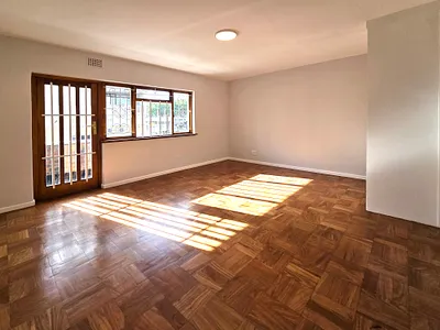 Apartment To Rent in Cape Town - COlh.webp