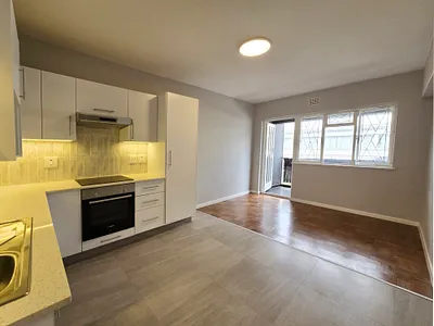 2 Bedroom Apartment To Rent in Cape Town - KLcc.webp