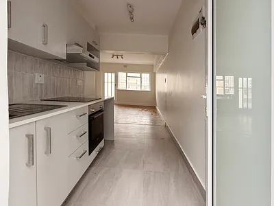 0.5 Bedroom Apartment To Rent in Cape Town - img