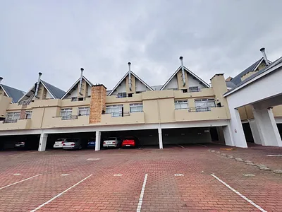 2 Bedroom Apartment For Sale in Gordons Bay - img