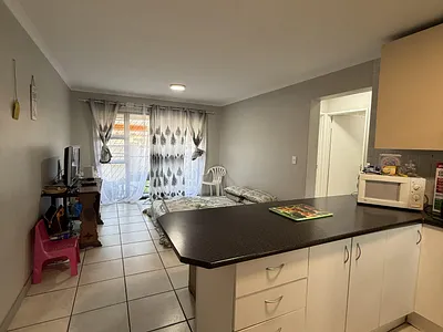 2 Bedroom Apartment To Rent in Strand - eOxY.webp