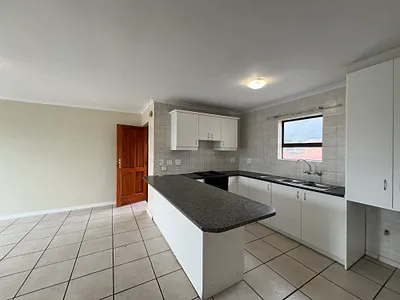 2 Bedroom Apartment To Rent in Gordons Bay - MdeS.webp