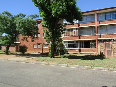 2 Bedroom Apartment For Sale in Germiston - XpdK.webp