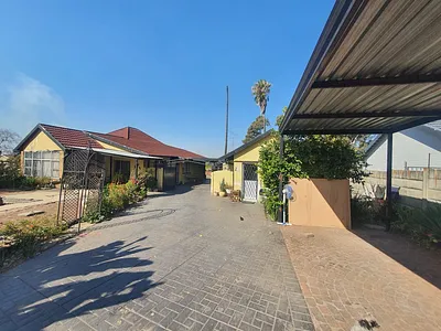 3 Bedroom House For Sale in Germiston - TPVz.webp