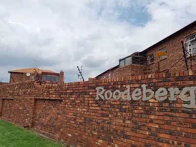 2 Bedroom Townhouse For Sale in Alberton - VajO.webp