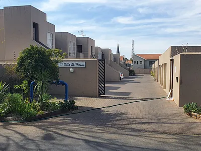 2 Bedroom Townhouse For Sale in Alberton - Ao01.webp
