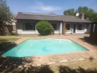 3 Bedroom House For Sale in Alberton - x3bi.webp