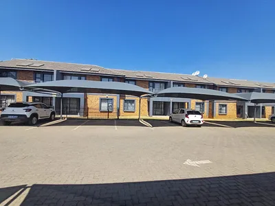 3 Bedroom Townhouse For Sale in Germiston - img