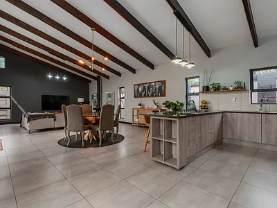3 Bedroom House For Sale in Klippoortjie, Germiston - q7Eu.webp