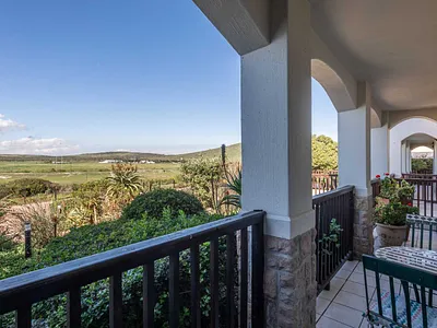 2 Bedroom Apartment For Sale in Melkbosstrand - nJ6r.webp