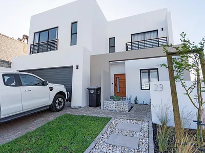 4 Bedroom House For Sale in Cape Town - mTec.webp