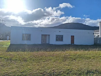 3 Bedroom House For Sale in Kleinmond - 2aIT.webp