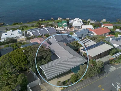 5 Bedroom House For Sale in Murdock Valley, Simons Town - 0PbV.webp