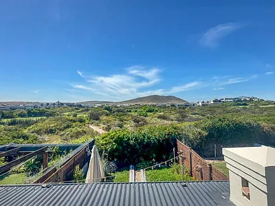 2 Bedroom Townhouse For Sale in Melkbosstrand - img