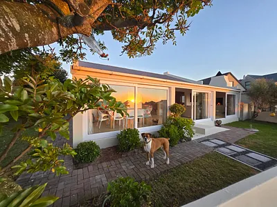 3 Bedroom House For Sale in Grotto Bay - img