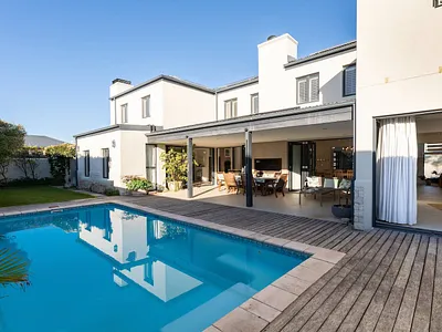 4 Bedroom House For Sale in Melkbosstrand - R35G.webp