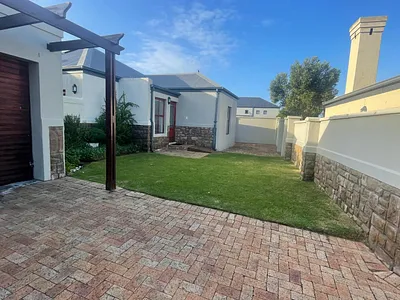 3 Bedroom House To Rent in Melkbosstrand - 7Q5s.webp