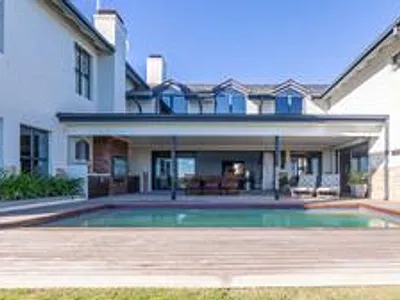 5 Bedroom House To Rent in Melkbosstrand - sB3J.webp