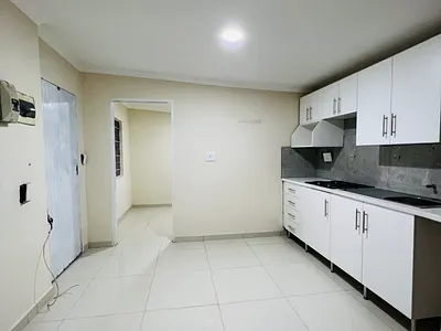 1 Bedroom Apartment To Rent in Johannesburg - Yb2S.webp