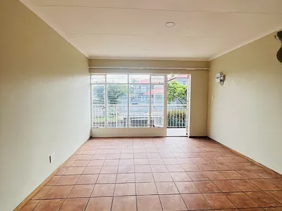 1 Bedroom Apartment To Rent in Roodepoort - img