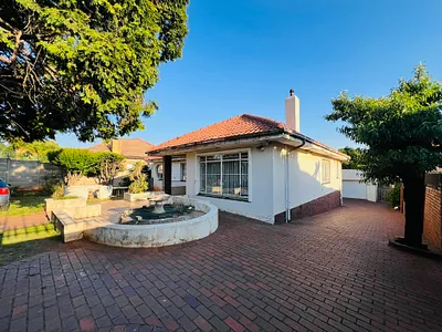 4 Bedroom House For Sale in Johannesburg - WSYl.webp