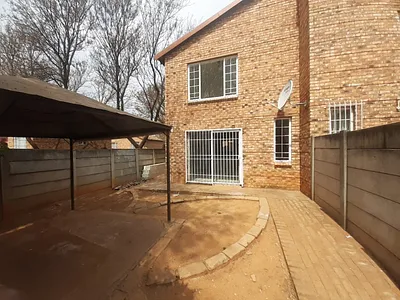 2 Bedroom Apartment For Sale in Randburg - img
