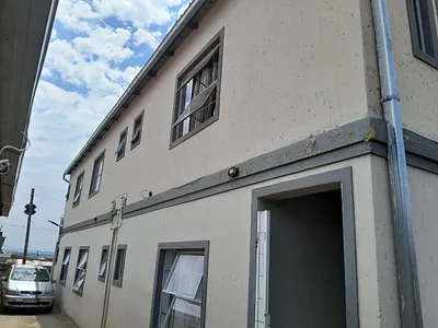 16 Bedroom Apartment For Sale in Roodepoort - img