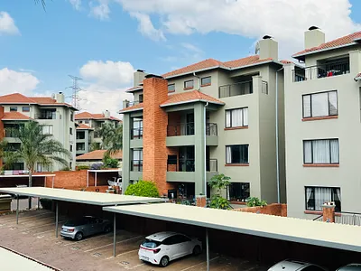 2 Bedroom Apartment For Sale in Bedfordview - Ek1q.webp