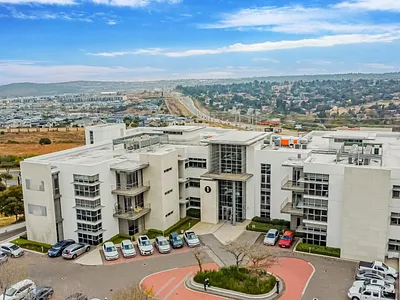 Commercial Property To Rent in Midrand - pOsB.webp