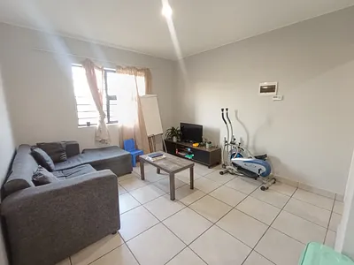 2 Bedroom Apartment For Sale in Midrand - img