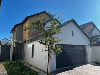 3 Bedroom Apartment For Sale in Sandton - PSvu.webp