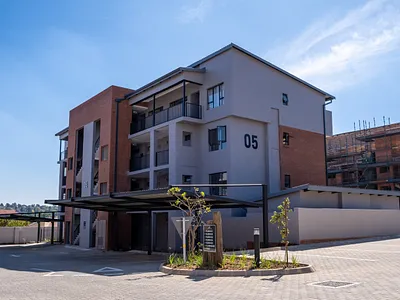 2 Bedroom Apartment To Rent in Midrand - 0Rvr.webp