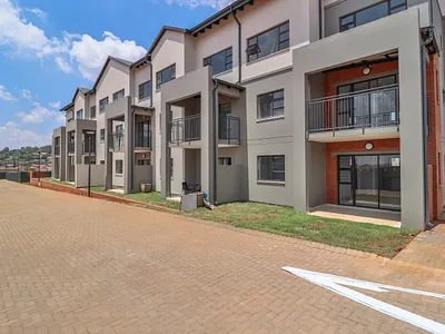 2 Bedroom Apartment To Rent in Roodepoort - qoH6.webp
