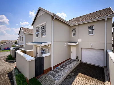 3 Bedroom House For Sale in Sandton - img