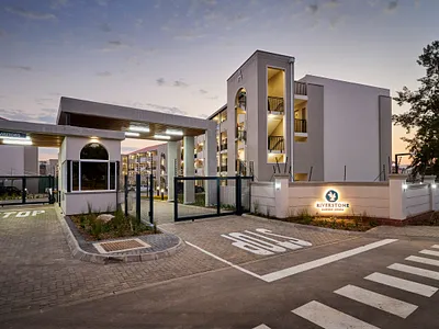 0.5 Bedroom Apartment To Rent in Sandton - img
