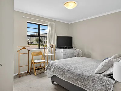 2 Bedroom Apartment To Rent in Somerset West - img