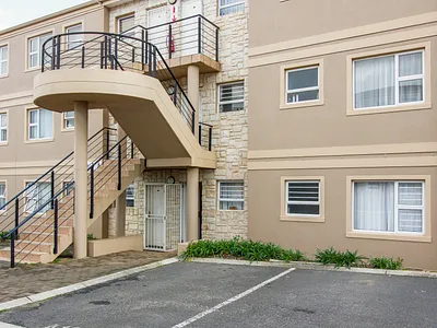 2 Bedroom Apartment To Rent in Somerset West - mfbP.webp