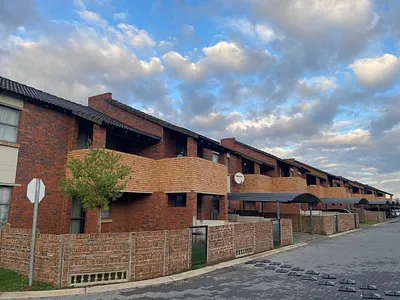2 Bedroom Apartment To Rent in Johannesburg - L3DX.webp