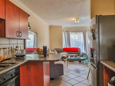 2 Bedroom Apartment For Sale in Pretoria - MhLK.webp