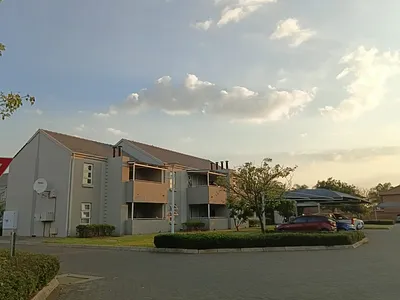2 Bedroom Apartment To Rent in Pretoria - df1B.webp