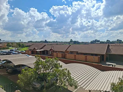 2 Bedroom Apartment To Rent in Kempton Park - dZiR.webp