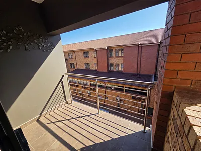 1 Bedroom Townhouse To Rent in Pretoria - 2OuX.webp